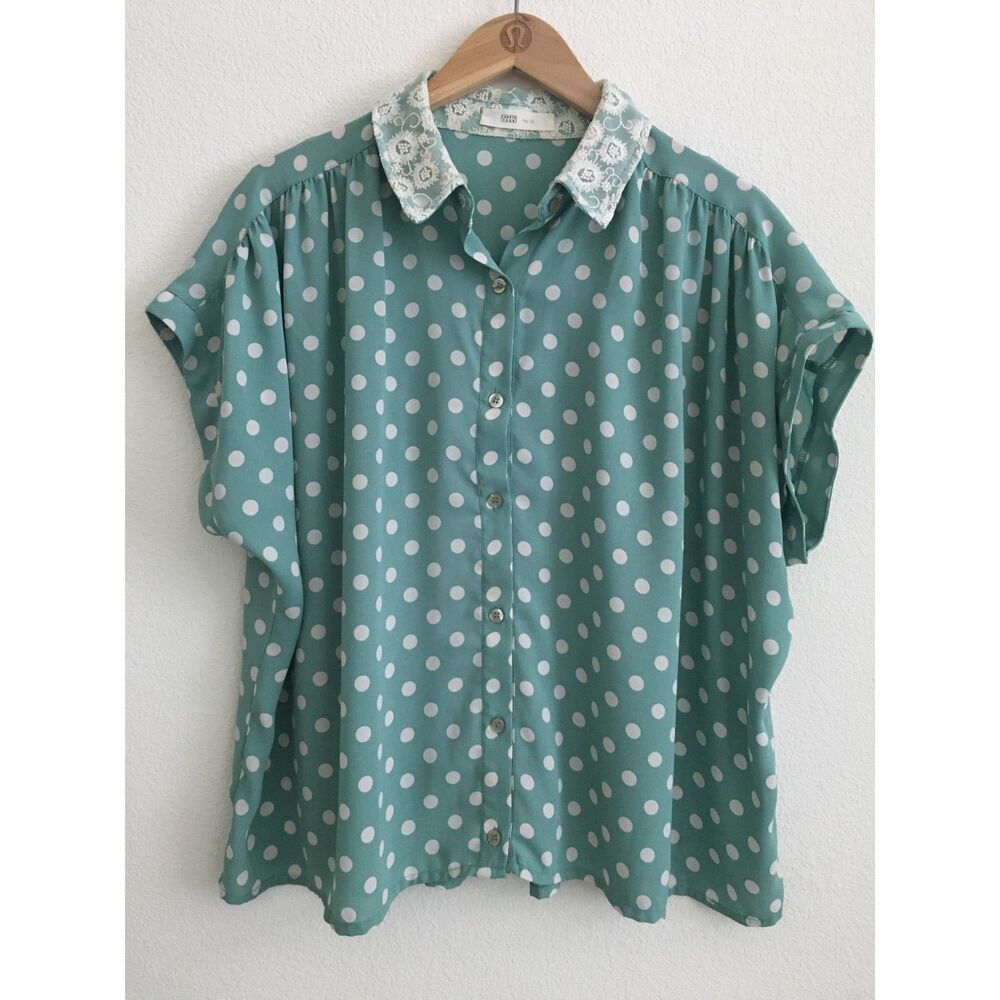 Lowrys Farm No.18 Green Polka Dot Lace Collar Blouse Oversized Japanese